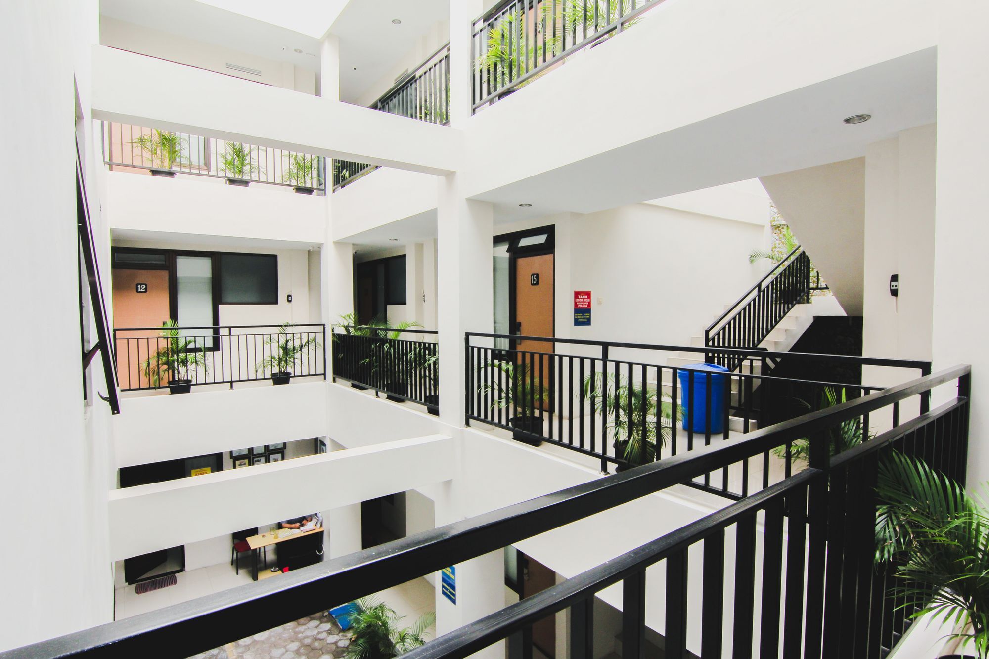 D'Paragon Seturan 3 Maguwo Esterno foto